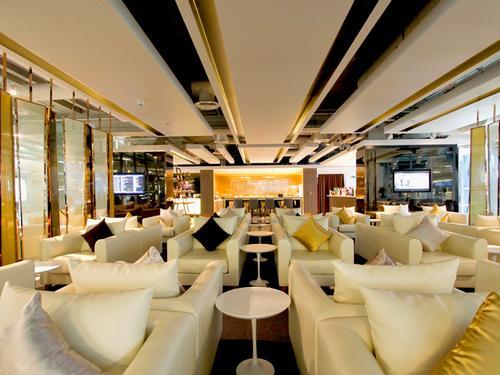 Louis' Tavern CIP First Class (Conc G) Lounge, Bangkok Suvarnabhumi