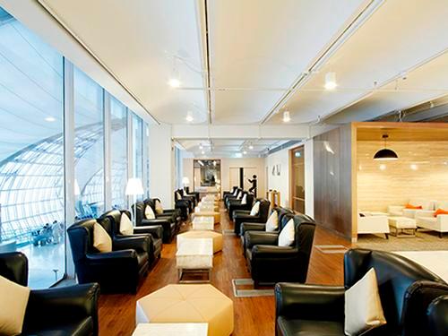 Miracle First Class Lounge At Bangkok Airport