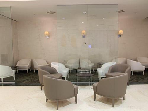 Marconi Business Lounge At Bologna Airport