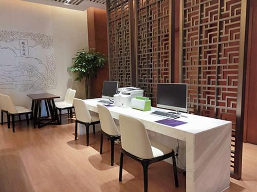 No. 3 First & Business Class VIP Lounge  _Changsha Huanghua_China