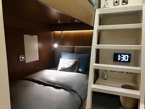 Dubai Sleep 'n Fly Sleep Lounge (yawn Bunk Cabin Off Peak 12:00-22:00 ...