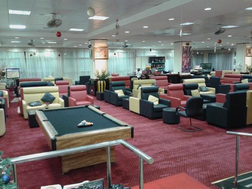 Karibuni Lounge, Entebbe International