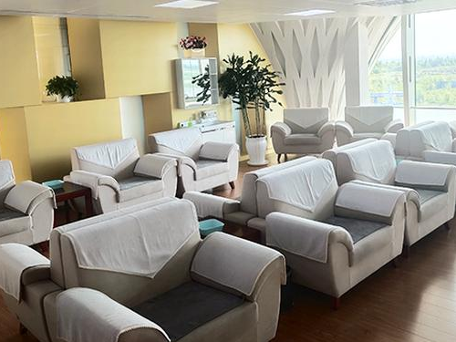 First Class Lounge