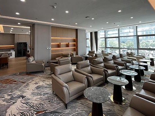 First Class and Business Class Lounge