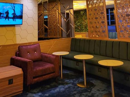 kuching travel club lounge