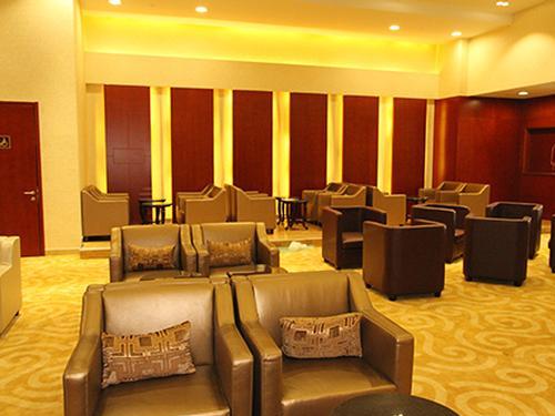 First Class Lounge (No.15)_Tianjin Binhai Intl_China