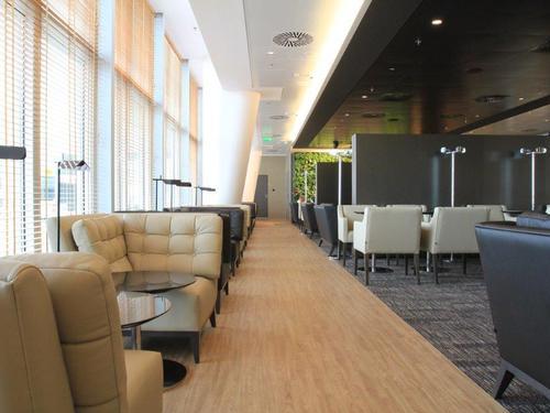 Executive Lounge - Bolero Em Warsaw Aeroporto