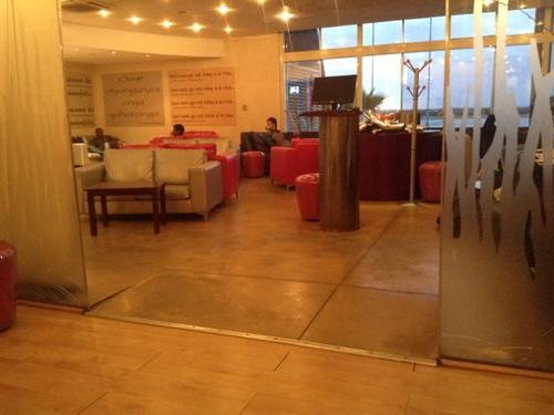 Oshoto Lounge, Windhoek International