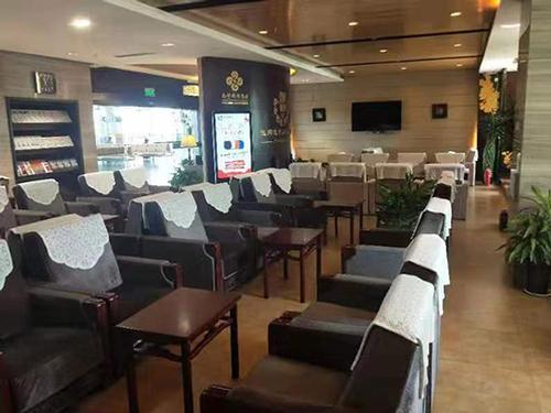 First-Class & VIP Lounges No 03